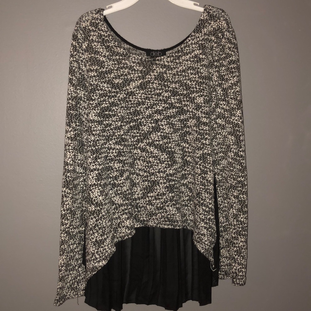 long sleeve light weight sweater top